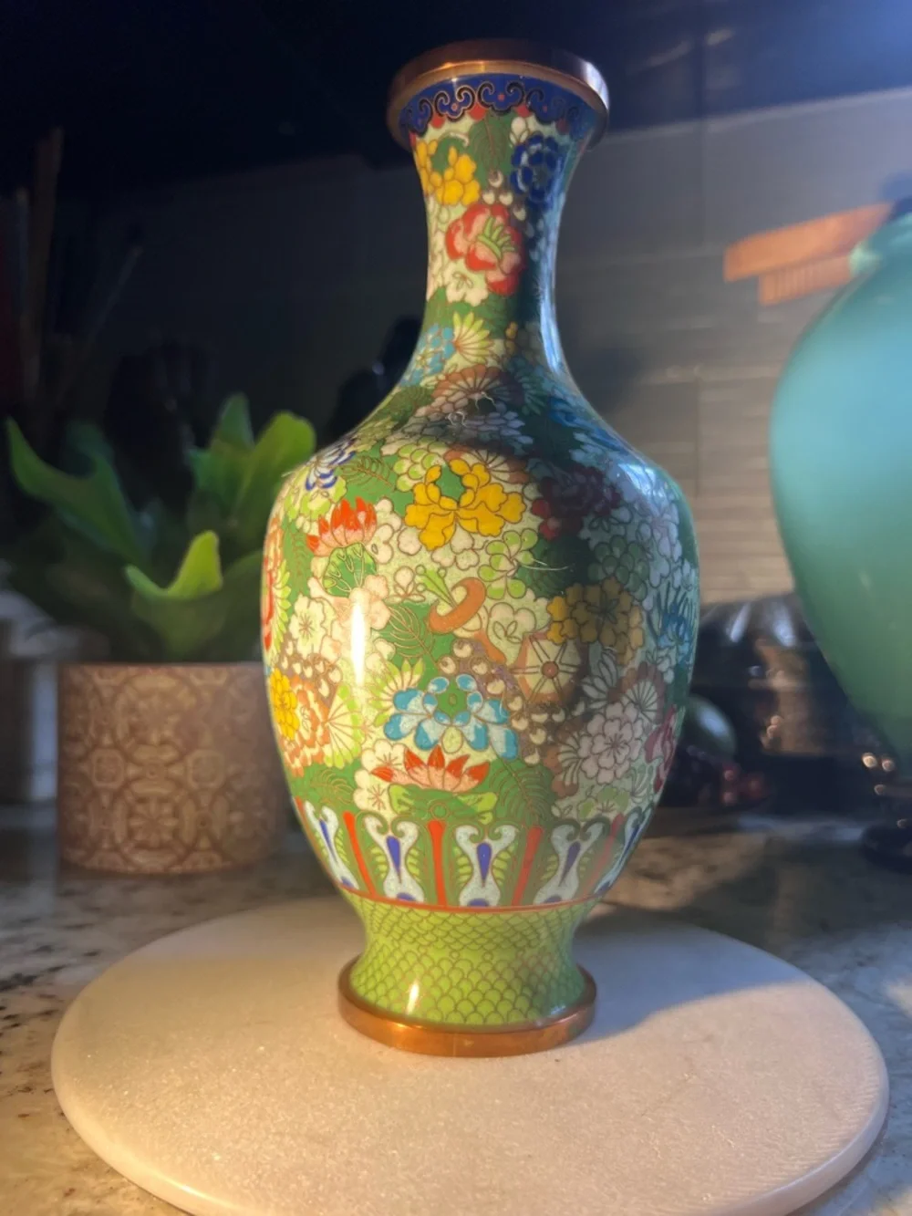 Vintage Green Floral Cloisonne Vase, Price reflects it is like new - Picture 3 of 12